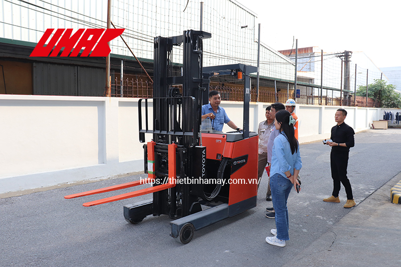 Learn about Toyota's Reach Truck forklift